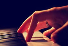 羽绒服里穿薄点才暖和！一个超简单的穿搭技巧，快收藏